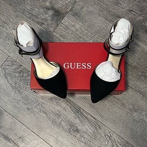 BLACK GUESS FLATS SIZE 6